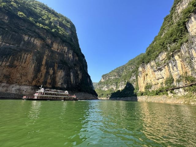 龙门峡、巴雾峡、滴翠峡